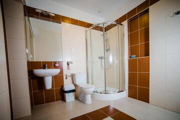 Фото номера Четырехместный номер &quot;Комфорт&quot; Отель Vanilla House г. Zwoleń 2